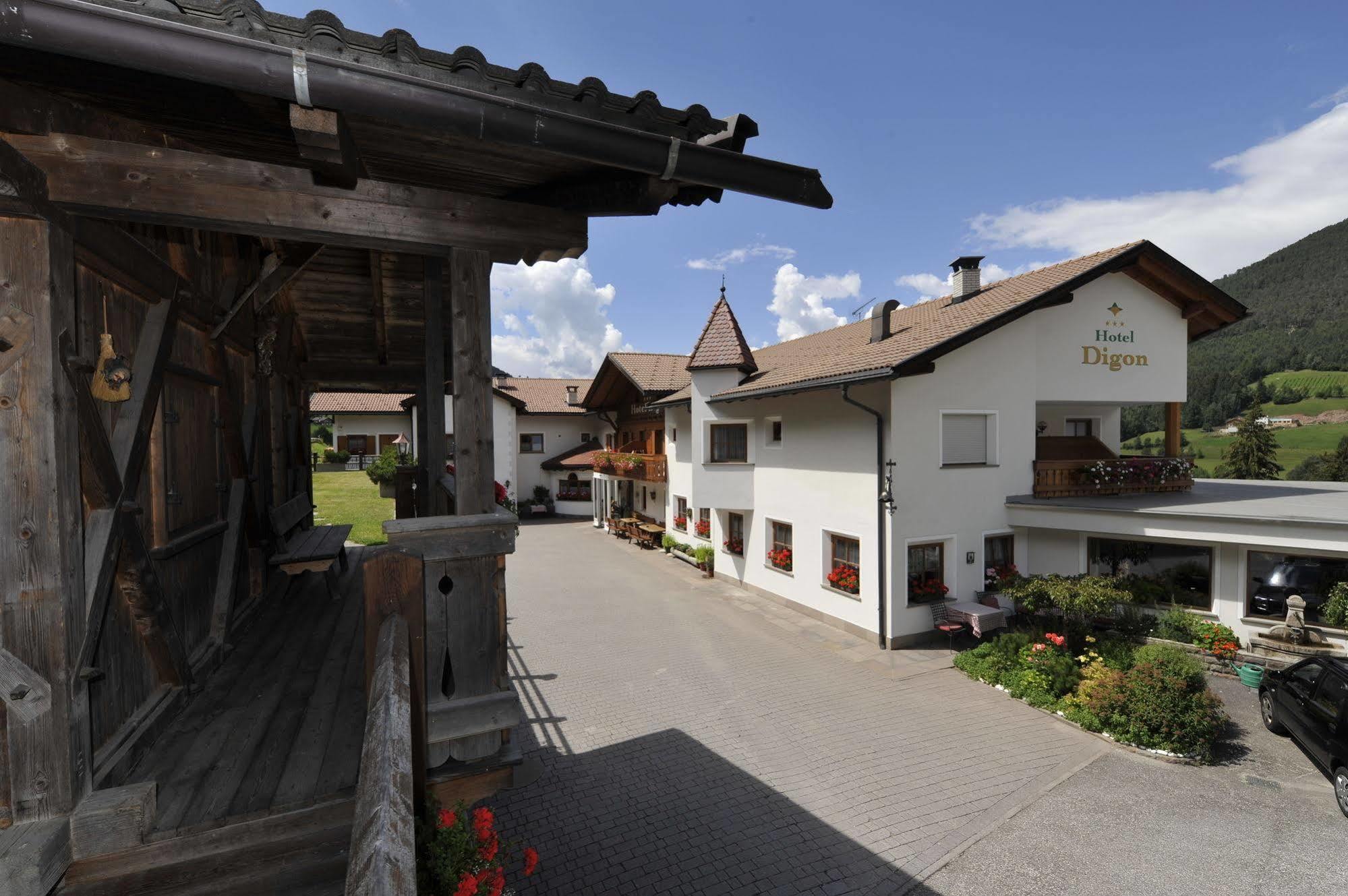 Digon Hotel 3*